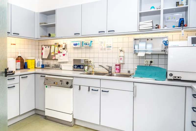 Aufbereitung und Sterilisation der Instrumente